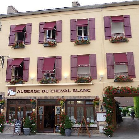 Auberge Du Cheval Blanc 阿瓦隆 外观 照片